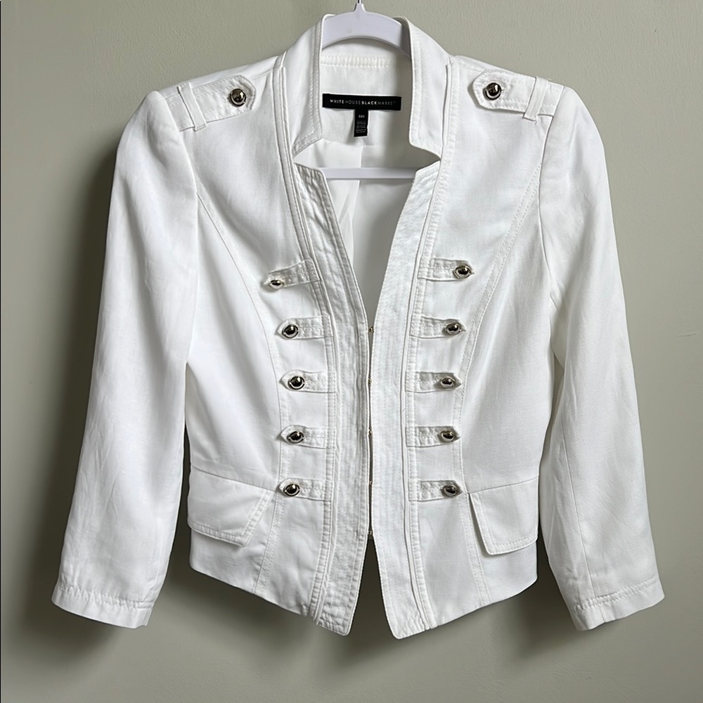 NWOT White House Black Market White Military-Style Blazer w/ Decorative Buttons